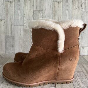 UGG SEYLINE Shearling Suede Pull-On Chestnut Brown Wedge Bootie Womens Size 7.5